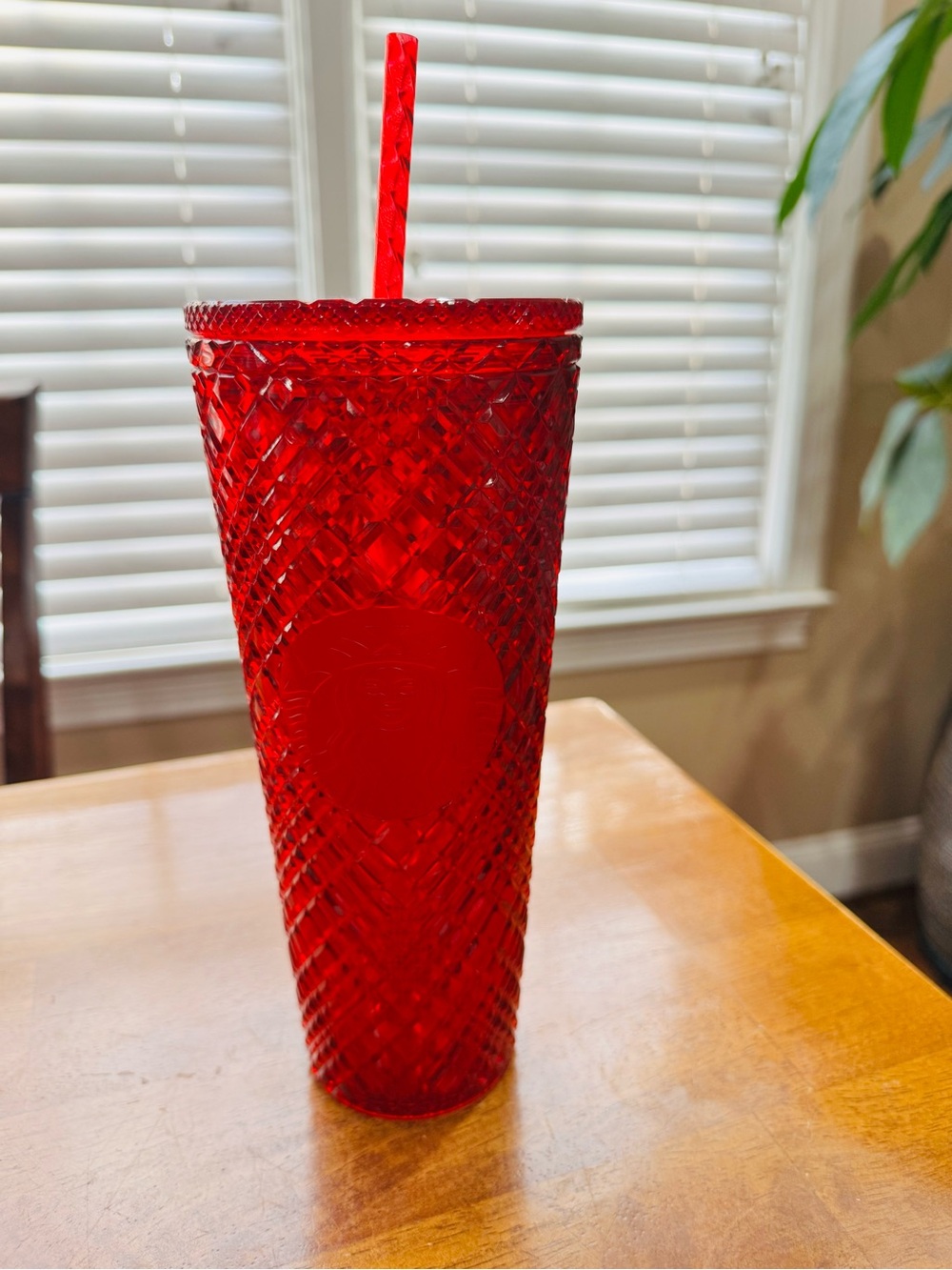 Starbucks 24 oz. Holiday Edition Jeweled Ruby Red Tumbler with Straw